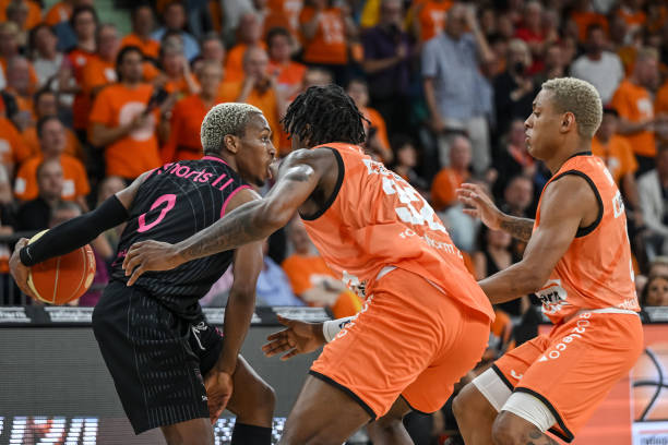 0领先柏林 0领先柏林