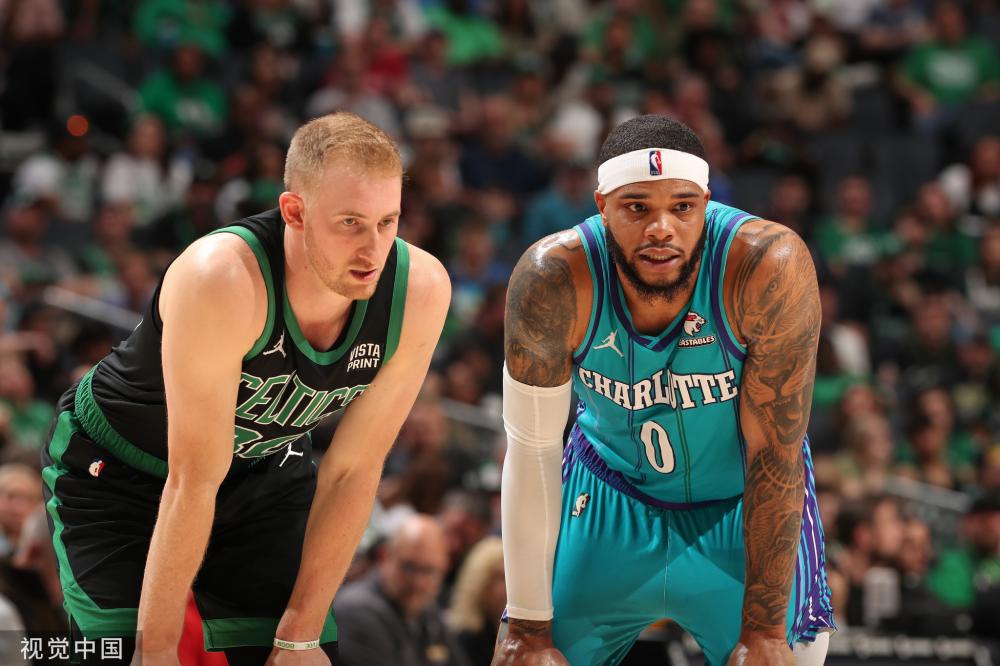 再续1年？33岁卡塞米罗此前遭弃用，近7场比赛5场首发找回状态.