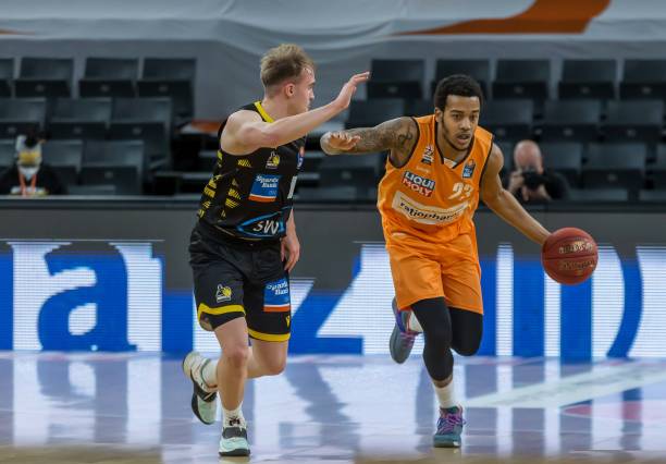 同样值得深 同样值得深